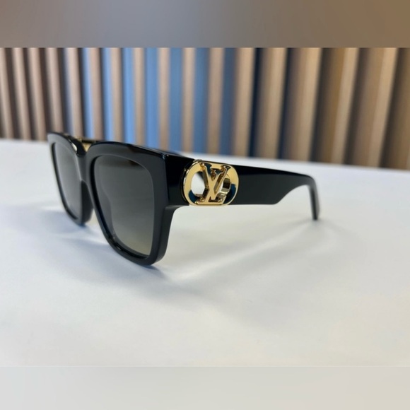 Louis Vuitton Link PM Square Sunglasses - Picture 1 of 7
